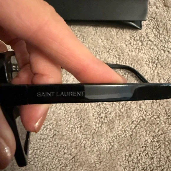 Saint Laurent Betty Sunglasses blk - Picture 7 of 7